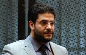 كيف رد نجل مرسي على الأحكام الصادرة ضد والده؟