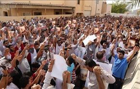 شعب البحرين يواصل اعتصامه أمام منزل الشيخ قاسم