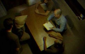 بالفيديو: هكذا عثر محقق عسكري أمريكي على مخبأ صدام؟