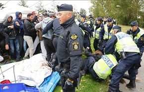 الشرطة السويدية تشتبه بجريمة في مركز لايواء اللاجئين