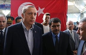 بالصور؛ اردوغان يحتجز 20 