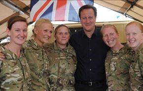بريطانيا ترفع الحظر عن مشاركة النساء في المعارك