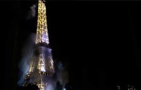 بالفيديو؛ دخان كثيف يتصاعد من برج إيفل