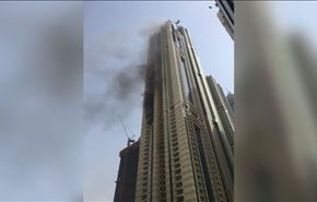 شاهد.. نشوب حريق ببرج سكني في دبي