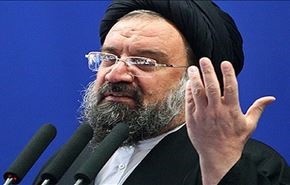 آية الله خاتمي: اقتدار ايران یردع الاعداء عن التفکیر بالعدوان