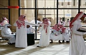 سعوديون يطالبون بالعودة لـ