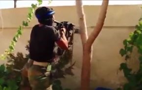 بالفيديو: هكذا يستميت جيش الاسلام بالغوطة للنجاة.. والجيش يفجعه بقتلاه!