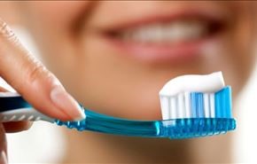 5 أسباب تجبرك على تغيير فرشاة أسنانك بانتظام