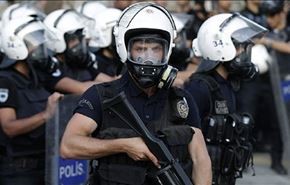 شرطة تركيا المالية تستهدف الاوساط المقربة من 