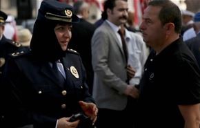 بالصورة.. أول امرأة محجبة في تاريخ الشرطة التركية!