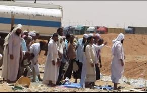 الأمن السعودي يذل ويهين الحجاج اليمنيين..ومحمد بن نايف يكذب!+ فيديو