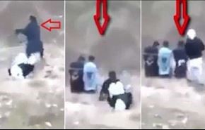 فيديو.. قبل إعدامه بثوان رجل يخطف سلاح 