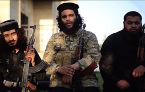 داعش يمزق قميص ميسي ويجلد شبانا يلعبون كرة القدم بالموصل!