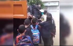 فيديو.. في تونس، شاحنة البلدية تنقل الطلاب للمدارس!