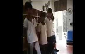 بالفيديو/ أحدث طرق عقاب الطلاب وأغربها في المدارس