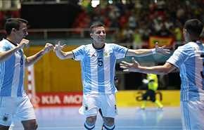 بالصور؛ الأرجنتين تتوج لأول مرة بكأس العالم لكرة الصالات