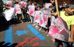 فریاد خشم از شرکت عباس در تشییع کودک کش (تصاویر)