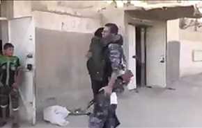 بالفيديو؛ مشاهد مؤثرة لاستقبال أهالي حمام العليل للقوات العراقية