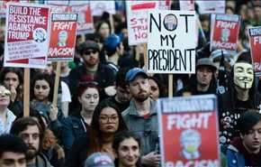 ویدئو+عکس..تظاهراتِ"او، رئیس جمهور من نیست"در آمریکا