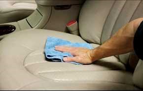 إليكم هذه الخلطة السحرية لتنظيف البقع عن مقاعد السيارة نهائياً!