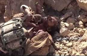 الإعلام الحربي اليمني يوزع مشاهد لخسائر المرتزقة بالمتون في الجوف+صور