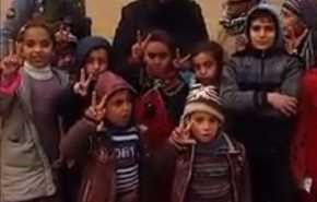 بالفيديو ..القوات العراقية تحتفل مع أطفال الموصل بعيد المولد النبوي الشريف