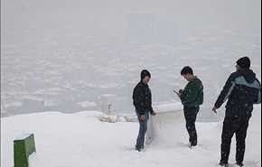 صور رائعة لتساقط الثلوج في مدينة ارومية الإيرانية