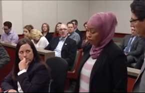 فيديو... مسلمة أميركية تعفو عمن اعتدى عليها