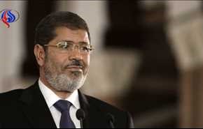 سياسي مصري يبشر بعودة محمد مرسي لحكم مصر!