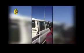 بالفيديو ..أحد اهالي الموصل يستوقف سيارة لقوات الحشد الشعبي العراقي فماذا فعل ؟!!