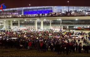 شاهد كيف رد ترامب على موجة الاحتجاجات ضده