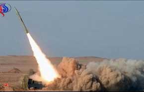 صاروخ يمني يستهدف قاعدة اماراتية في جزيرة زقر بالبحر الأحمر