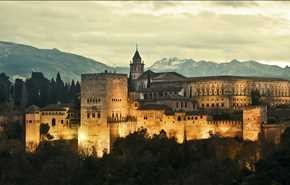 بالصور ..قصر الحمراء بغرناطة التي بناها المسلمون في الأندلس قديماً اسبانيا حديثاً