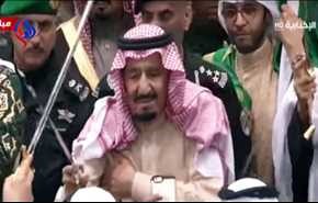 رقص شمشیر شاه عربستان در جنادریه +ویدیو