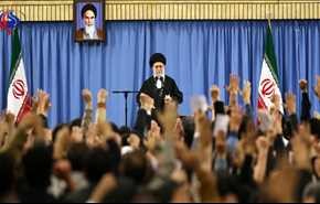 قائد الثورة: ايران تواجه مؤامرات امريكا، 