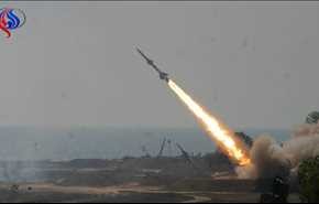 القوة الصاروخية اليمنية تستهدف مطار أبها السعودي بصاروخ باليستي
