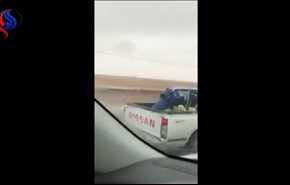 شاهد فيديو يظهر امتهان كرامة 3 عمال في السعودية يثير المواقع
