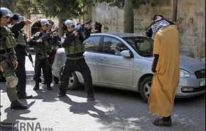 حمله نظامیان صهیونیست به فلسطینی ها در الخلیل/ تصاویر