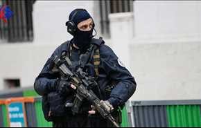 الشرطة الفرنسية تحتجز أربعة للاشتباه في تدبيرهم لهجوم