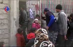 کمک پلیس فدرال عراق به آوارگان در موصل +ویدیو