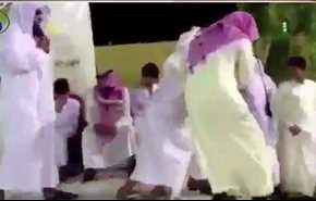 ویدیو ... سوء استفادۀ وهابیان از کودکان خشم سعودی ها را برانگیخت