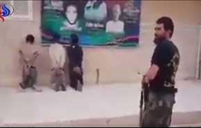 قيادي بقوات حفتر يعدم ثلاثة شبان في بنغازي!