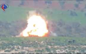 صاروخ تاو يصيب دبابة سورية بريف حماة.. شاهد ما حدث بعدها!
