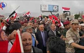 شاهد بالفيديو... صالح يفاجئ اليمنيين بهذه الخطوة!