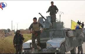 القوات الكردية تقصف قرية خاضعة لداعش بالمدفعية بريف الرقة