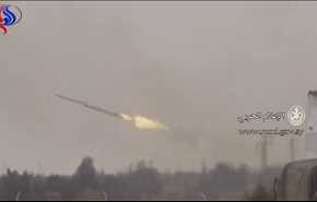 مشاهد لصواريخ تسقط كالصاعقة على مواقع داعش بتلال تدمر