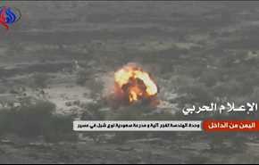 اليمن من الداخل ـ  لحظة إصابة آلية سعودية بصاروخ موجه في الحمر بنجران