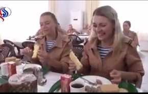 بالفيديو... كيف احتفل الجنود الروس بعيد الفصح في سوريا ؟