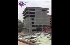 بالفيديو.. لحظة سقوط مبنى فوق سائق 