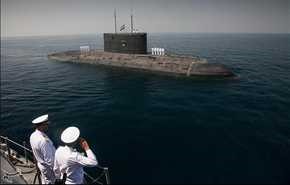 استعراض عسكري للقوات البحرية الايرانية في يوم الجيش في مدينة 